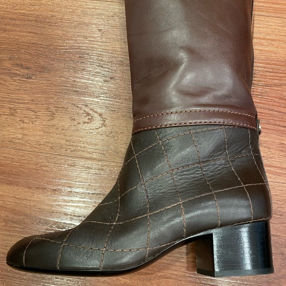 ❌SOLD❌ CHANEL Brown Boots - Picture 12 of 16